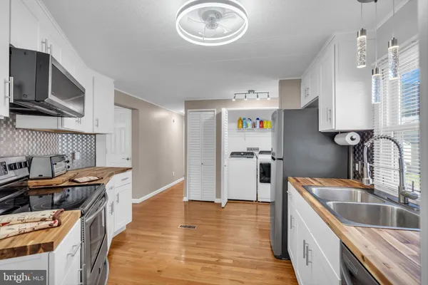 $99,900 | 166 Mockingbird Way, Whiting, NJ 08759