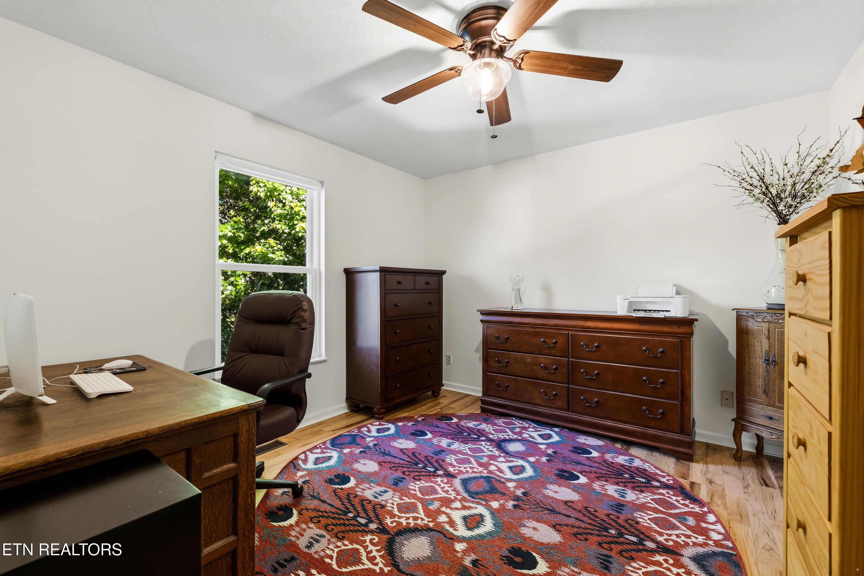 6835 Rambling Brooks Lane Knoxville, TN 37918 - Photo 27 of 35 Upstairs Bedroom