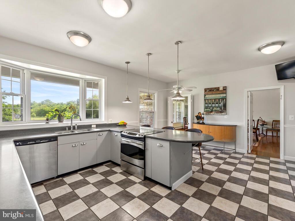 14854 Old Frederick Road Woodbine, MD 21797 - Photo 24 of 81