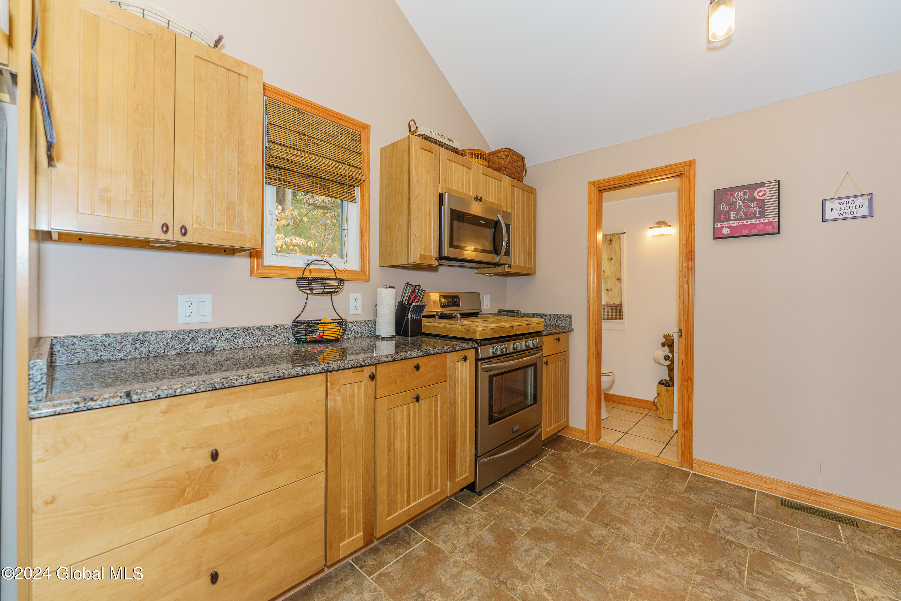 42 Sylvan Road Lake Luzerne, NY 12846 - Photo 18 of 46 3 Kitchen 2