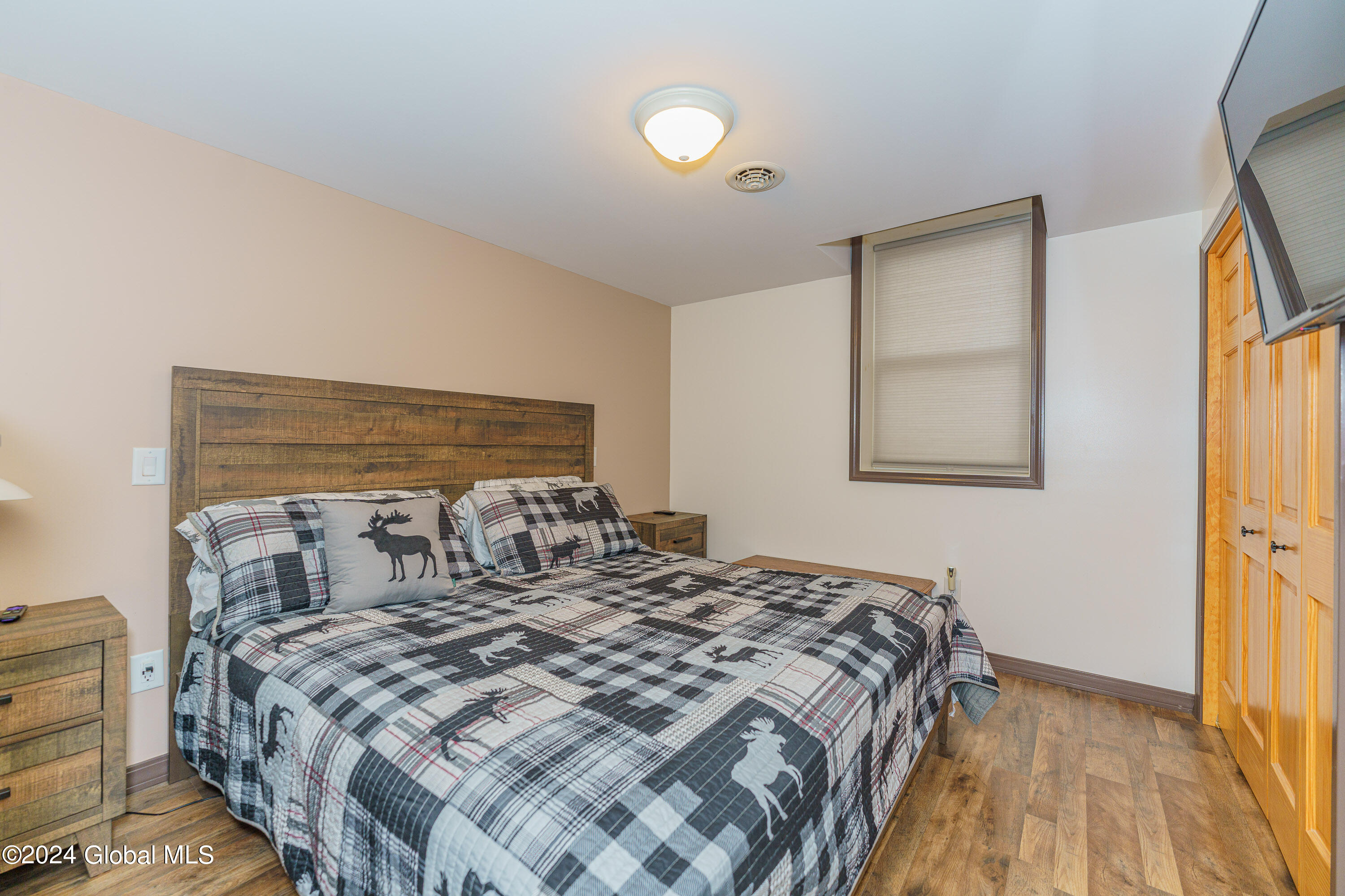 42 Sylvan Road Lake Luzerne, NY 12846 - Photo 30 of 46 6 Bedroom 1