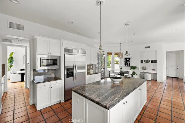 $2,799,000 | 12 Calle Vista Del Sol, San Clemente, CA 92673