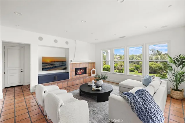 $2,799,000 | 12 Calle Vista Del Sol, San Clemente, CA 92673