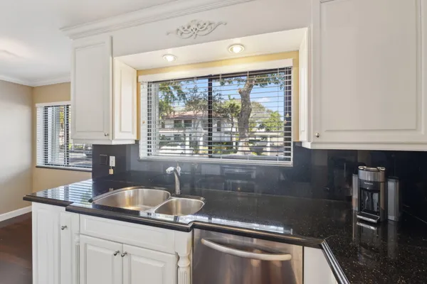 $3,450 | 100 Pelican Pointe Drive, Unit 101, Delray Beach, FL 33483