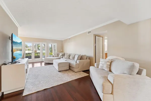 $3,450 | 100 Pelican Pointe Drive, Unit 101, Delray Beach, FL 33483