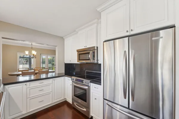 $3,450 | 100 Pelican Pointe Drive, Unit 101, Delray Beach, FL 33483