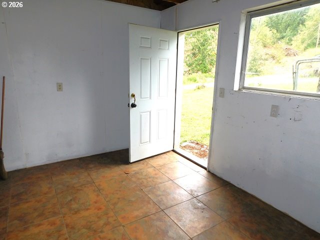 19512 Biggs Road Vernonia, OR 97064 - Photo 32 of 38 Shed