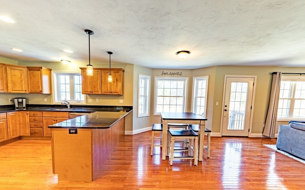 119 Reservoir Road Lunenburg, MA 01462 - Photo 17 of 39