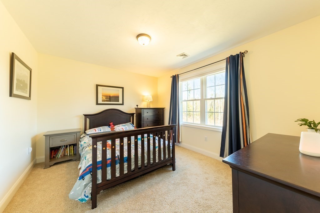 119 Reservoir Road Lunenburg, MA 01462 - Photo 33 of 39