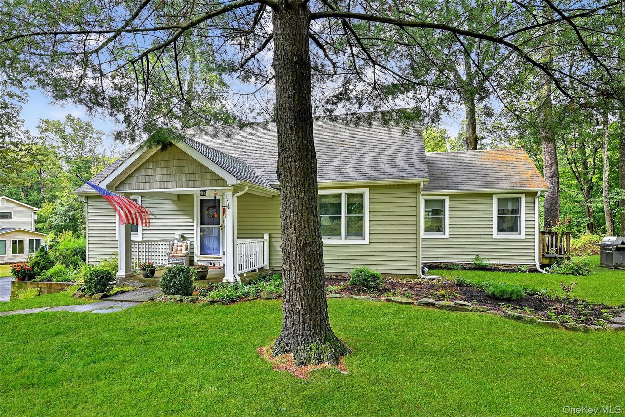 65 Ludlam Road Monroe, NY 10950 - Photo 2 of 49