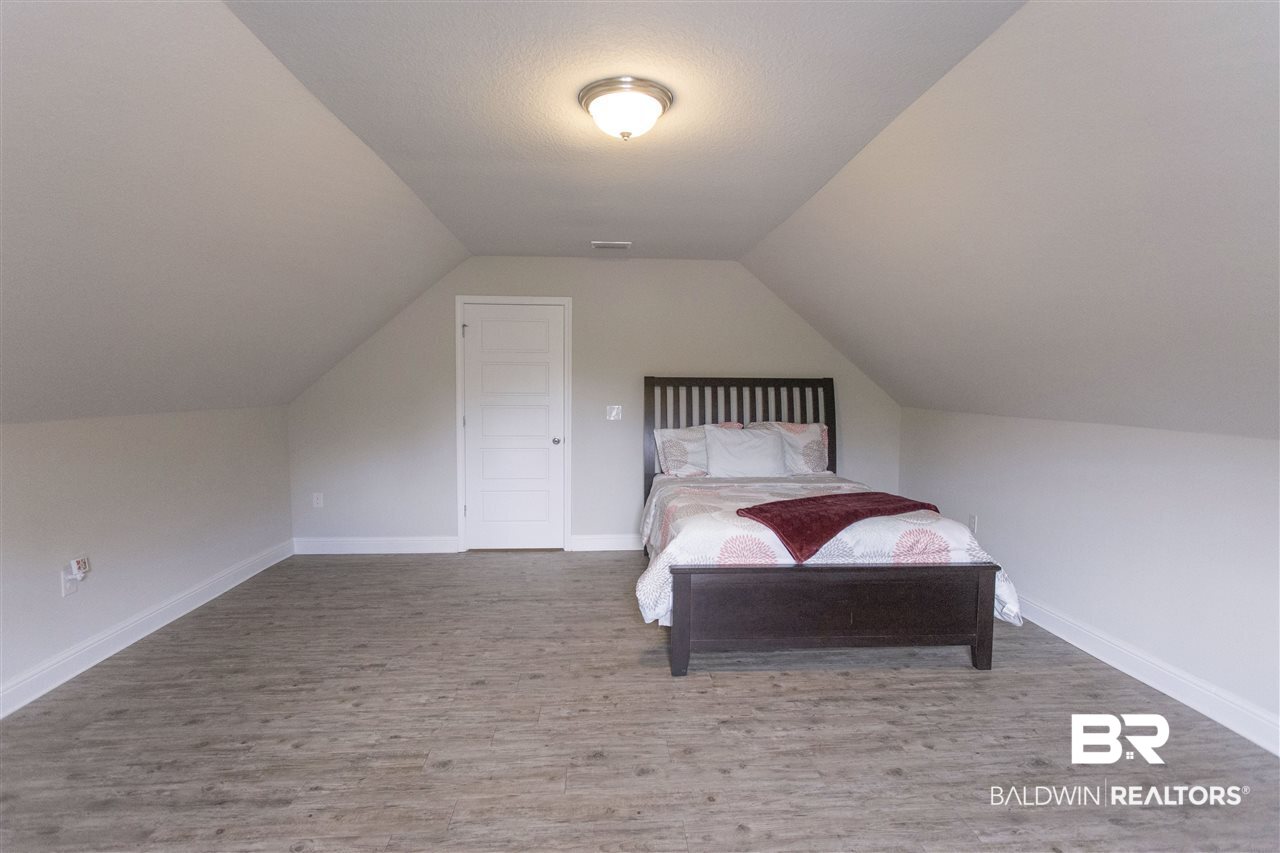 7637 Kari Lane Daphne, AL 36526 - Photo 23 of 28 Got a pool table? Need a home gym? Guest Suite?