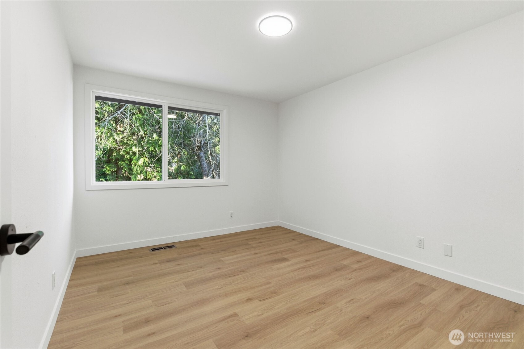 4136 Southwest 321st Street Federal Way, WA 98023 - Photo 34 of 39