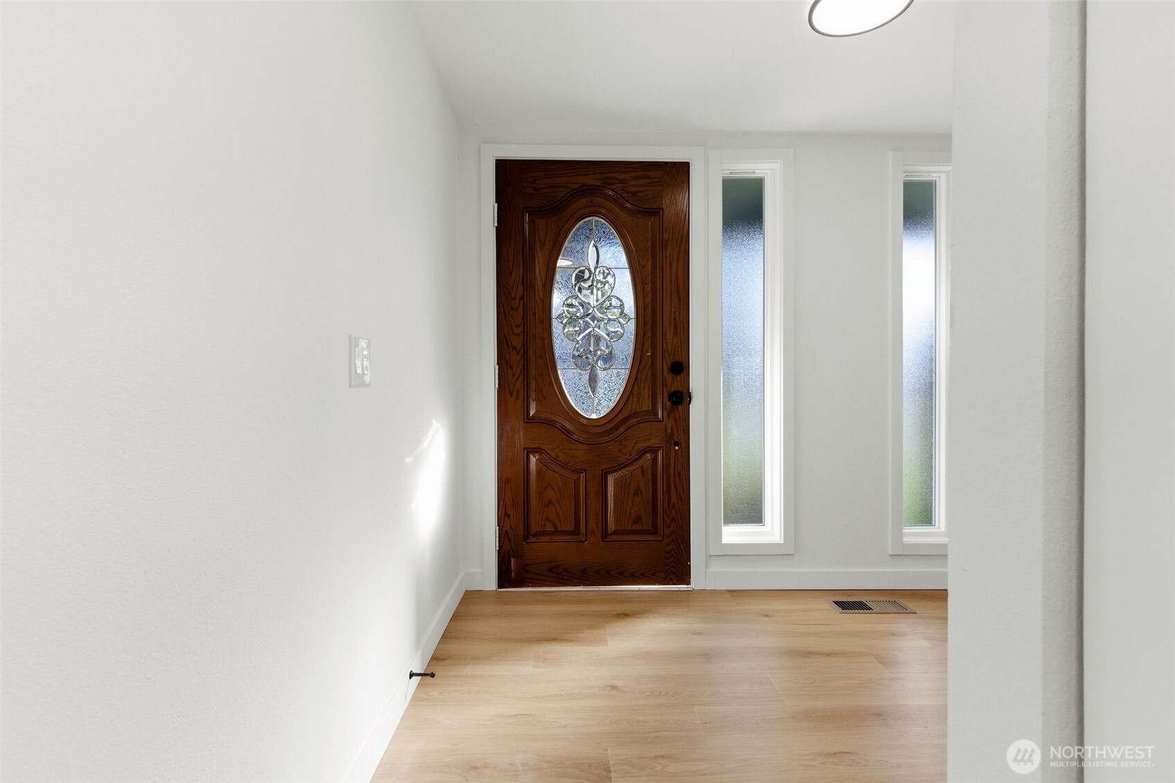 4136 Southwest 321st Street Federal Way, WA 98023 - Photo 7 of 39