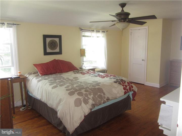 216 Dutton Mill Road Brookhaven, PA 19015 - Photo 16 of 25 Bedroom - Main