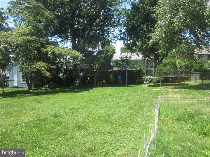 216 Dutton Mill Road Brookhaven, PA 19015 - Photo 24 of 25 Back Yard