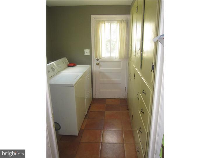 216 Dutton Mill Road Brookhaven, PA 19015 - Photo 10 of 25 Laundry Room