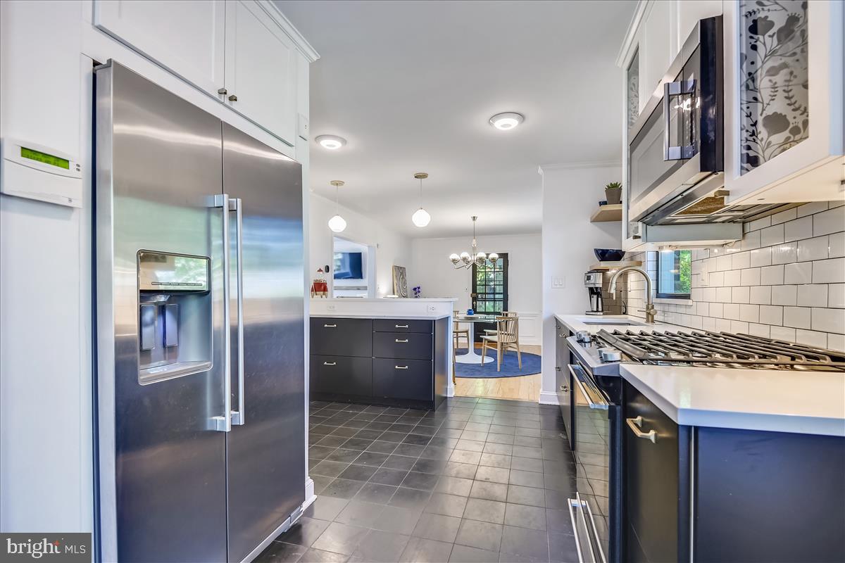334 Suffolk Road Baltimore, MD 21218 - Photo 11 of 31 Kitchen