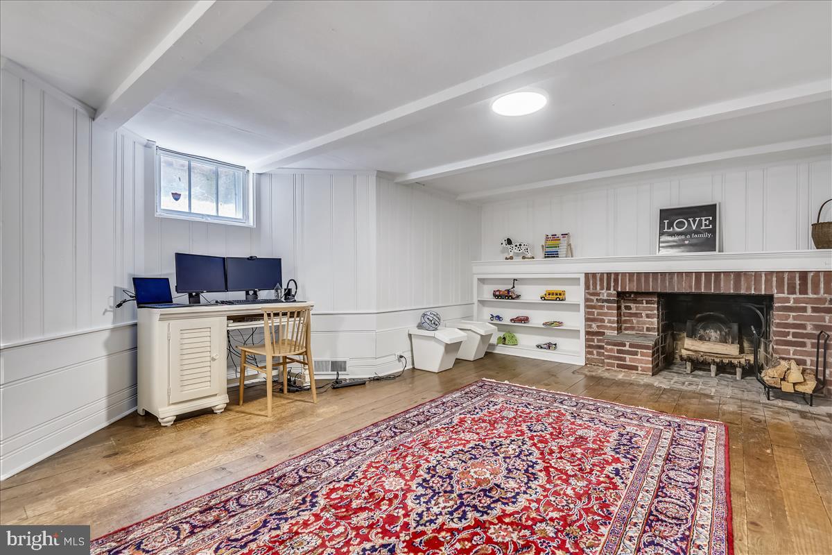 334 Suffolk Road Baltimore, MD 21218 - Photo 20 of 31 Family Room