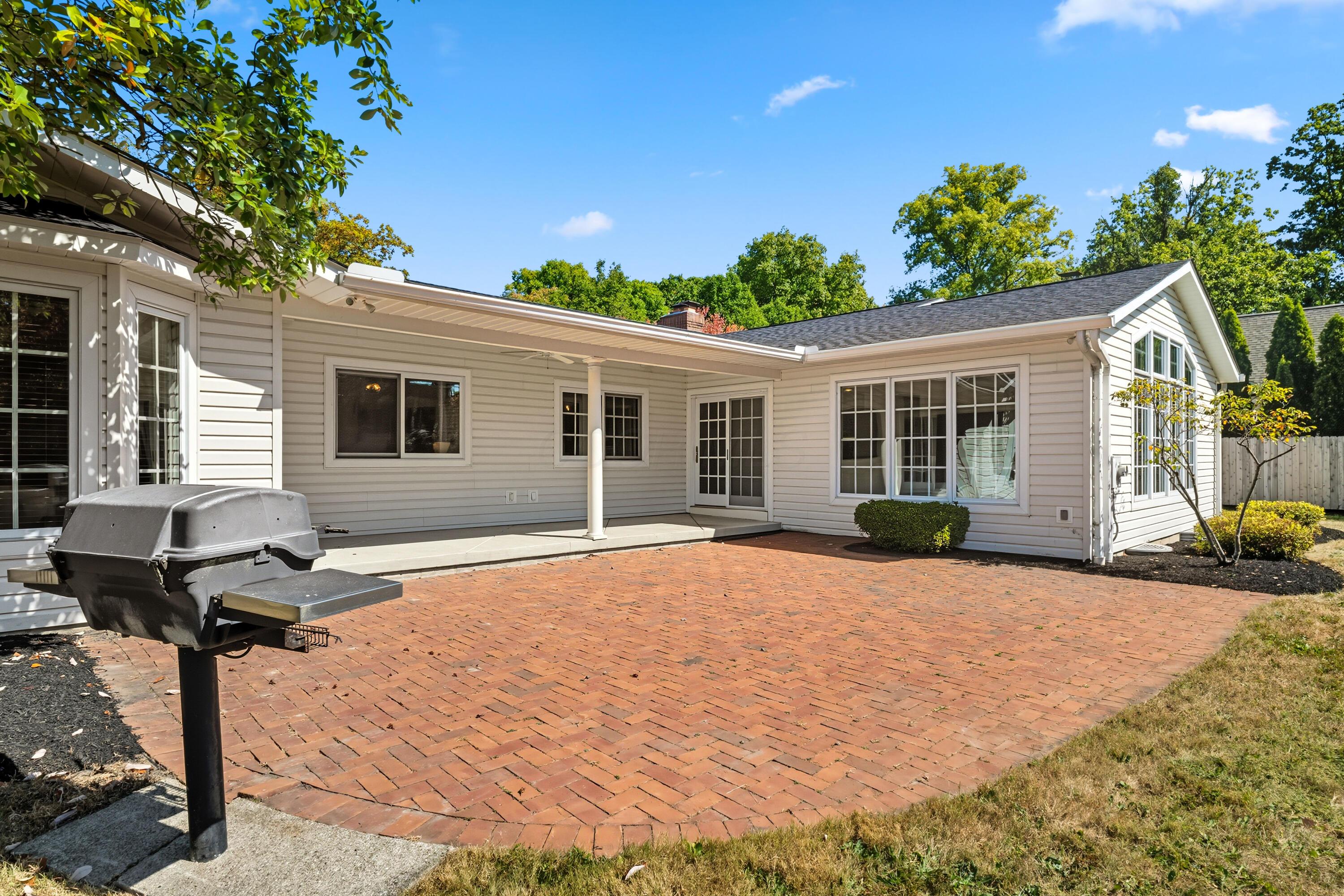 2197 Sheringham Road Columbus, OH 43220 - Photo 64 of 78 Patio