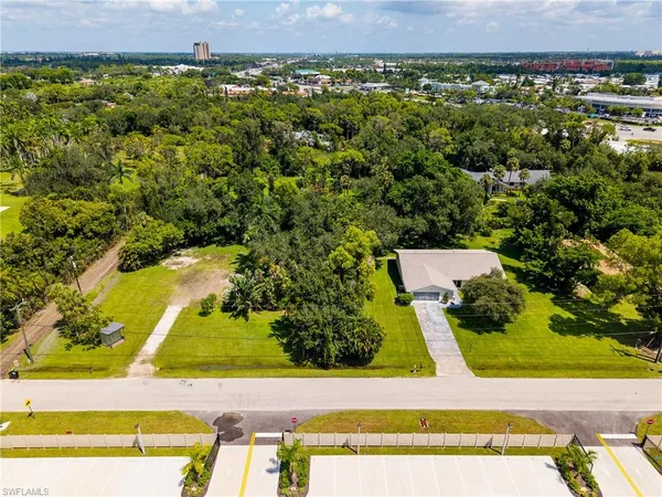 view of a field with an ocean view