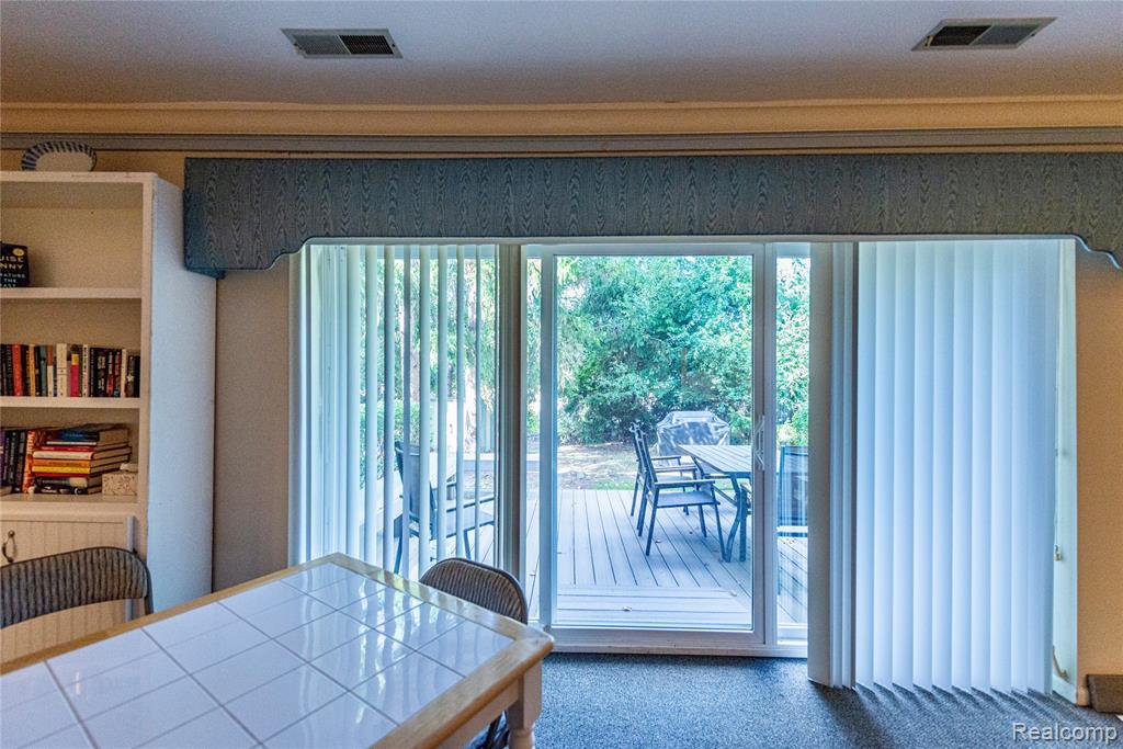 19710 West 13 Mile Road, Unit 201 Franklin, MI 48025 - Photo 24 of 34