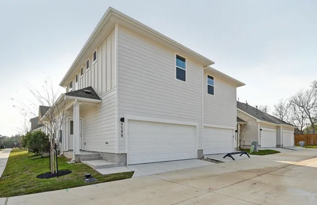 $299,000 | 458 Orleanian Drive, Unit B, Buda, TX 78610