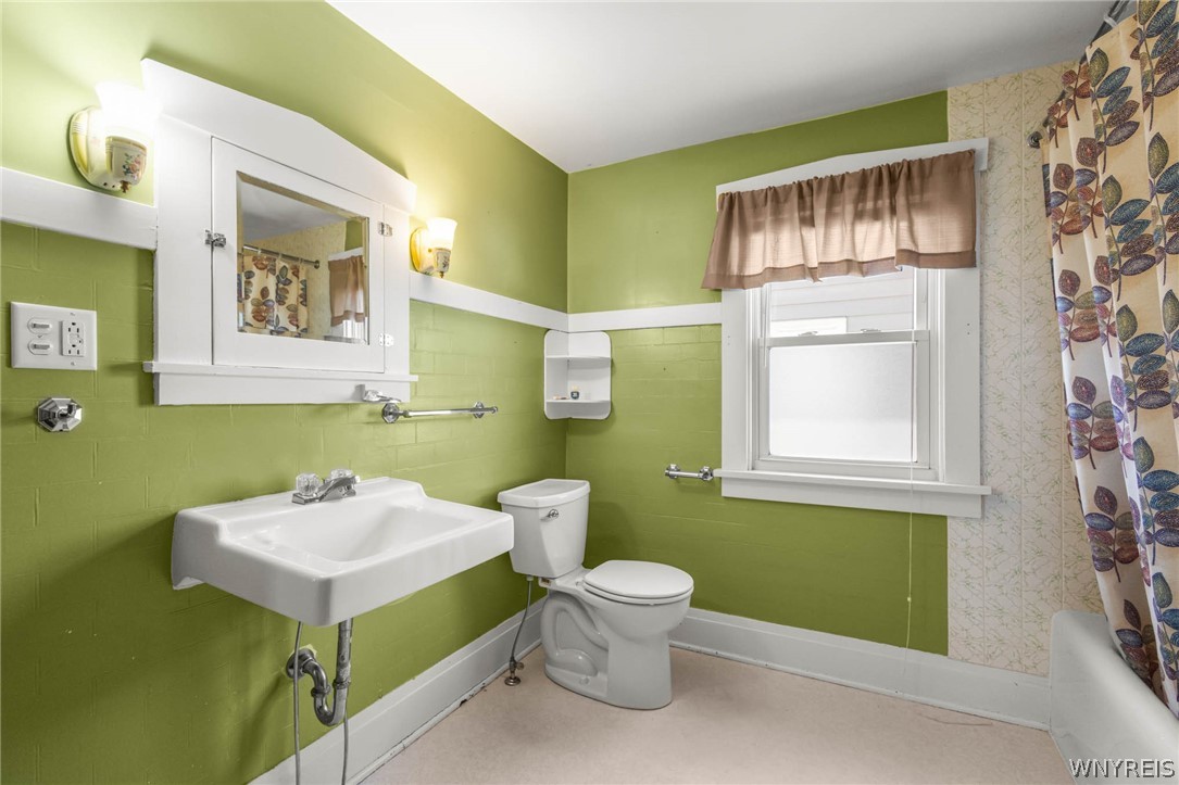 5 Woodrow Road Batavia City, NY 14020 - Photo 15 of 33