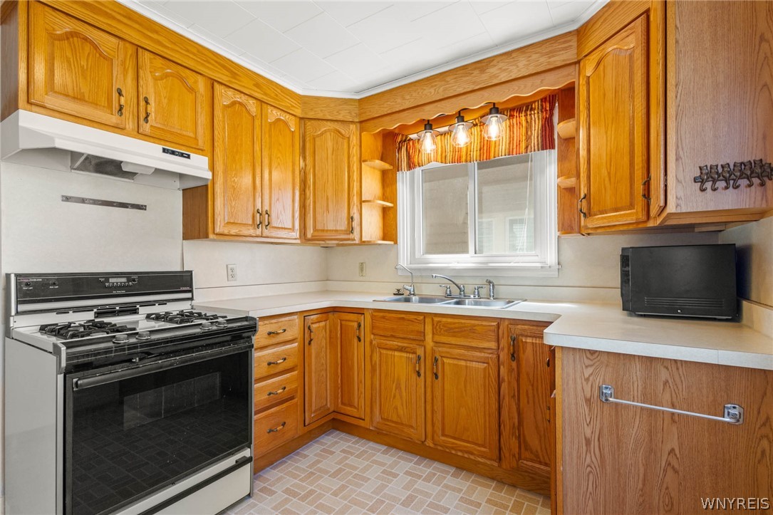 5 Woodrow Road Batavia City, NY 14020 - Photo 10 of 33