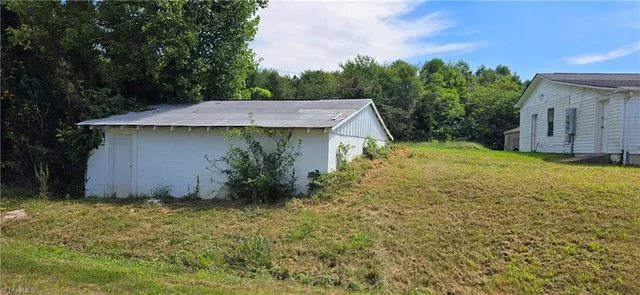 $200,000 | 879 Holland Road, Pelham, NC 27311
