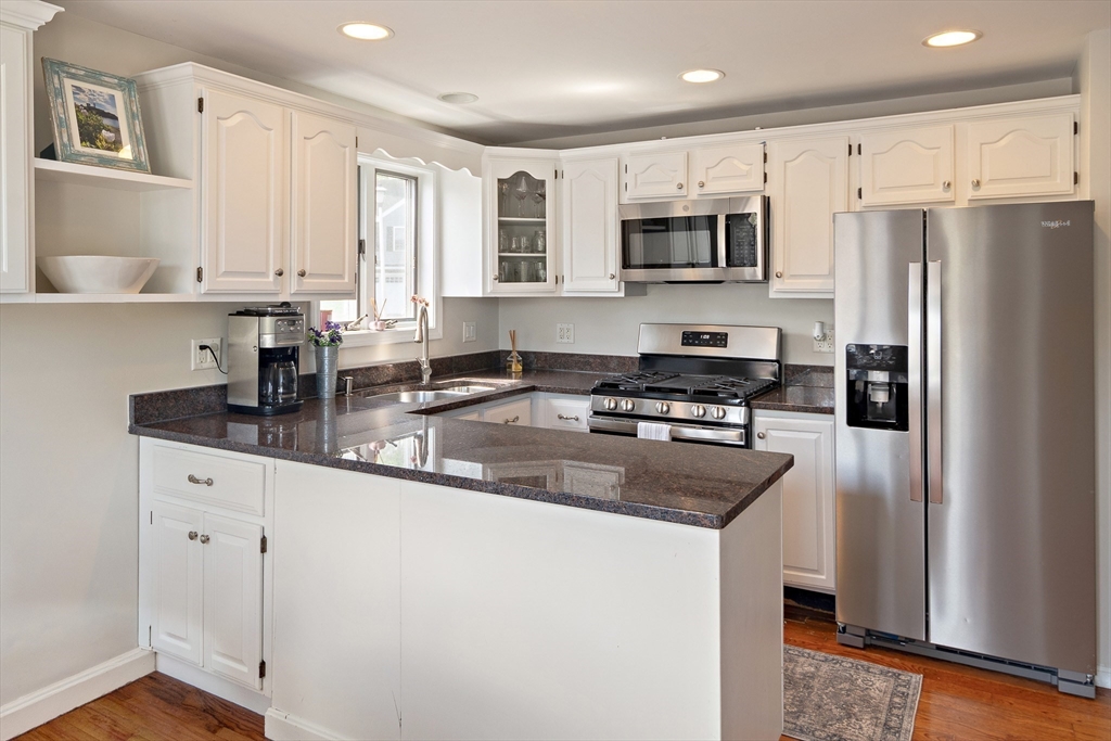 18 Nob Way Lowell, MA 01852 - Photo 11 of 37 Gallery Image 11