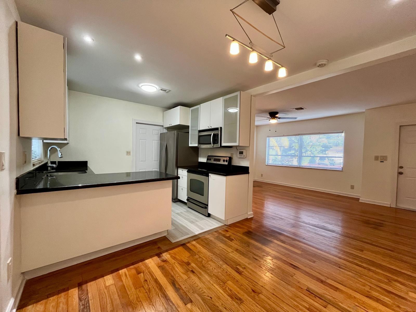 348 Gregory Road West Palm Beach, FL 33405 - Photo 7 of 23 Photo 7
