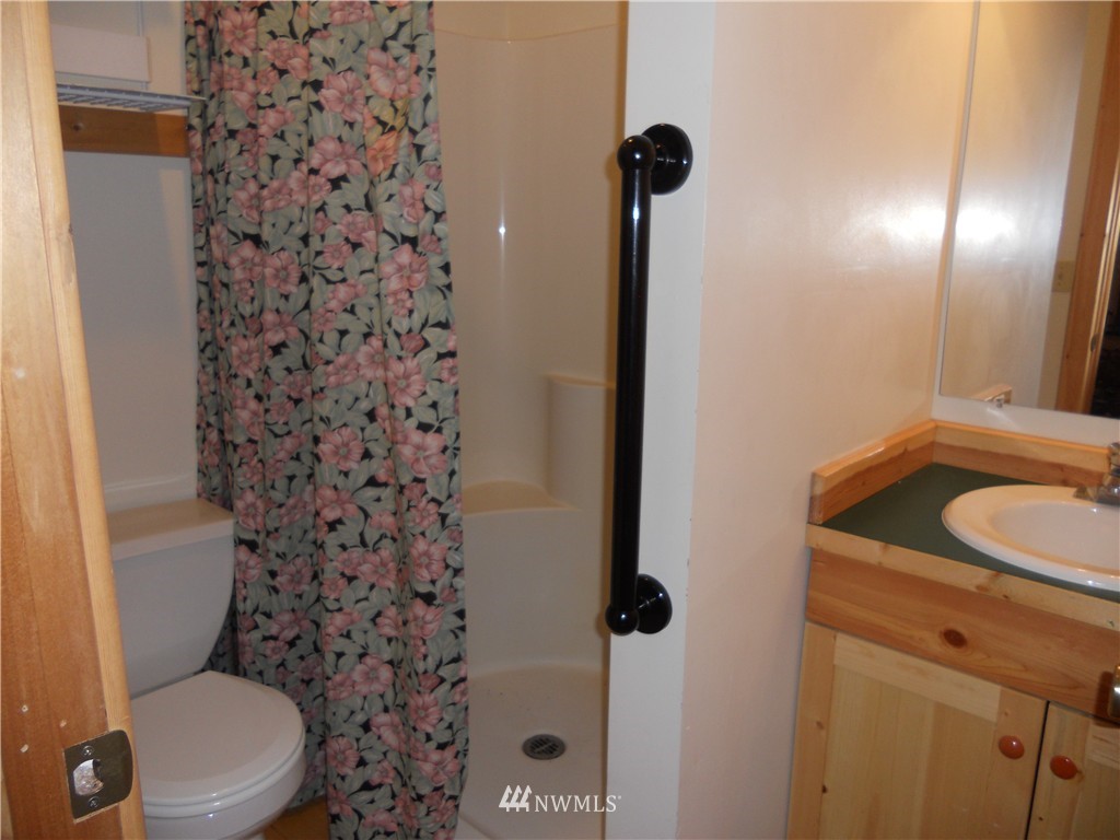 10721 Larson Road Anderson Island, WA 98303 - Photo 10 of 24 Gallery Image 10