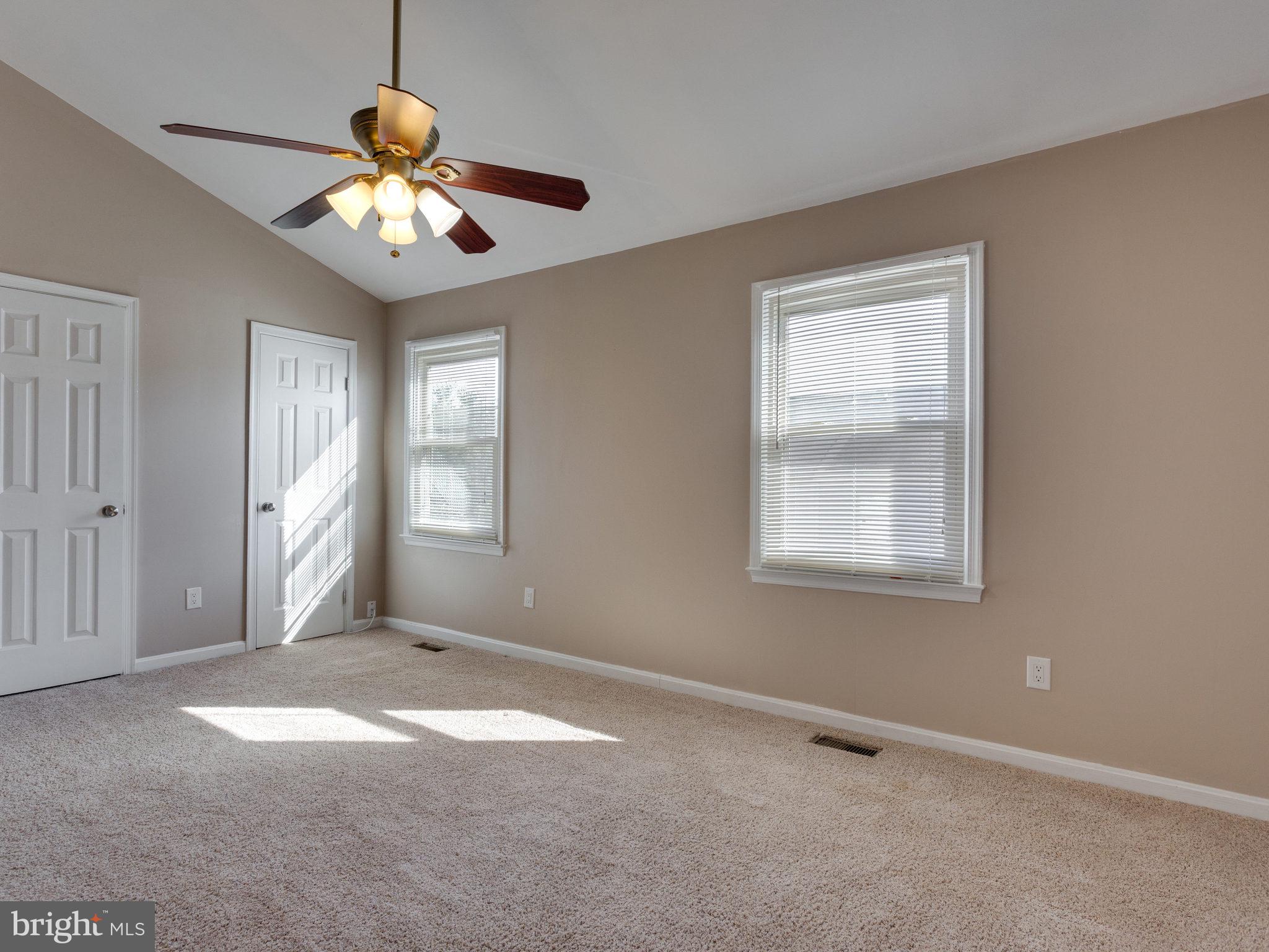 3805 Roxbury Court Alexandria, VA 22309 - Photo 5 of 8