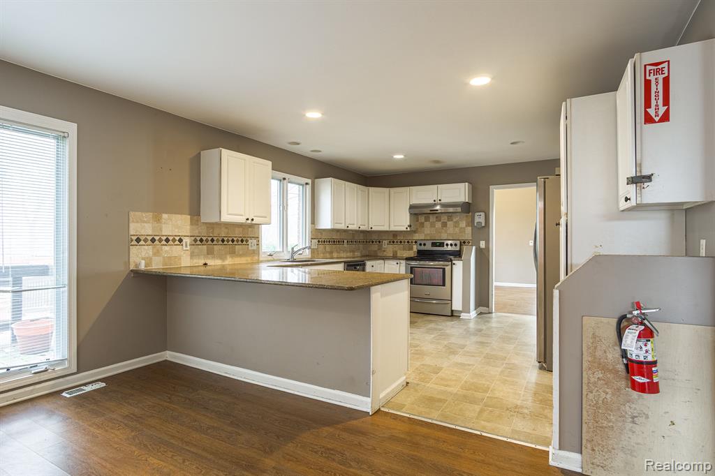 3427 Crooks Road Rochester Hills, MI 48309 - Photo 9 of 29