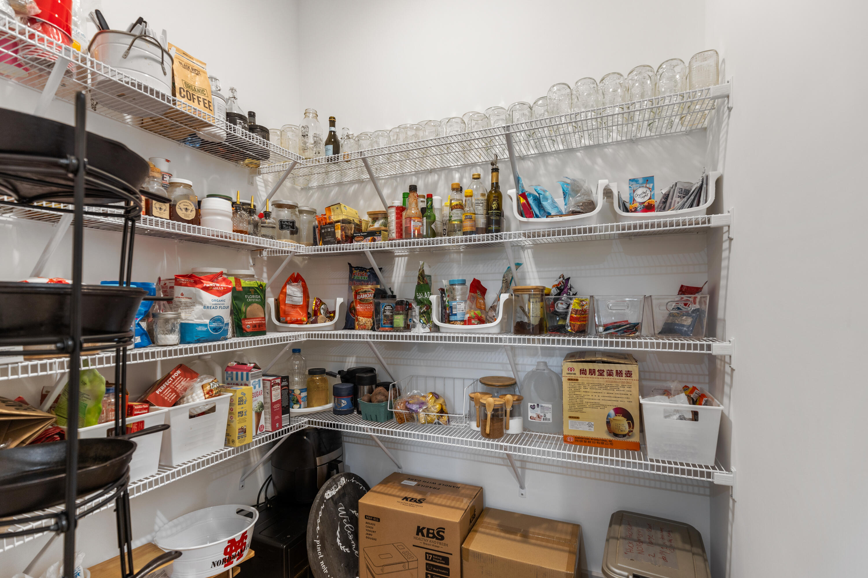 1946 Corral Road Signal Mountain, TN 37377 - Photo 30 of 63 Walk-In Pantry