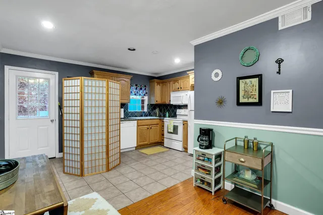 $175,000 | 501 Edwards Road, Unit 23, Greenville, SC 29615