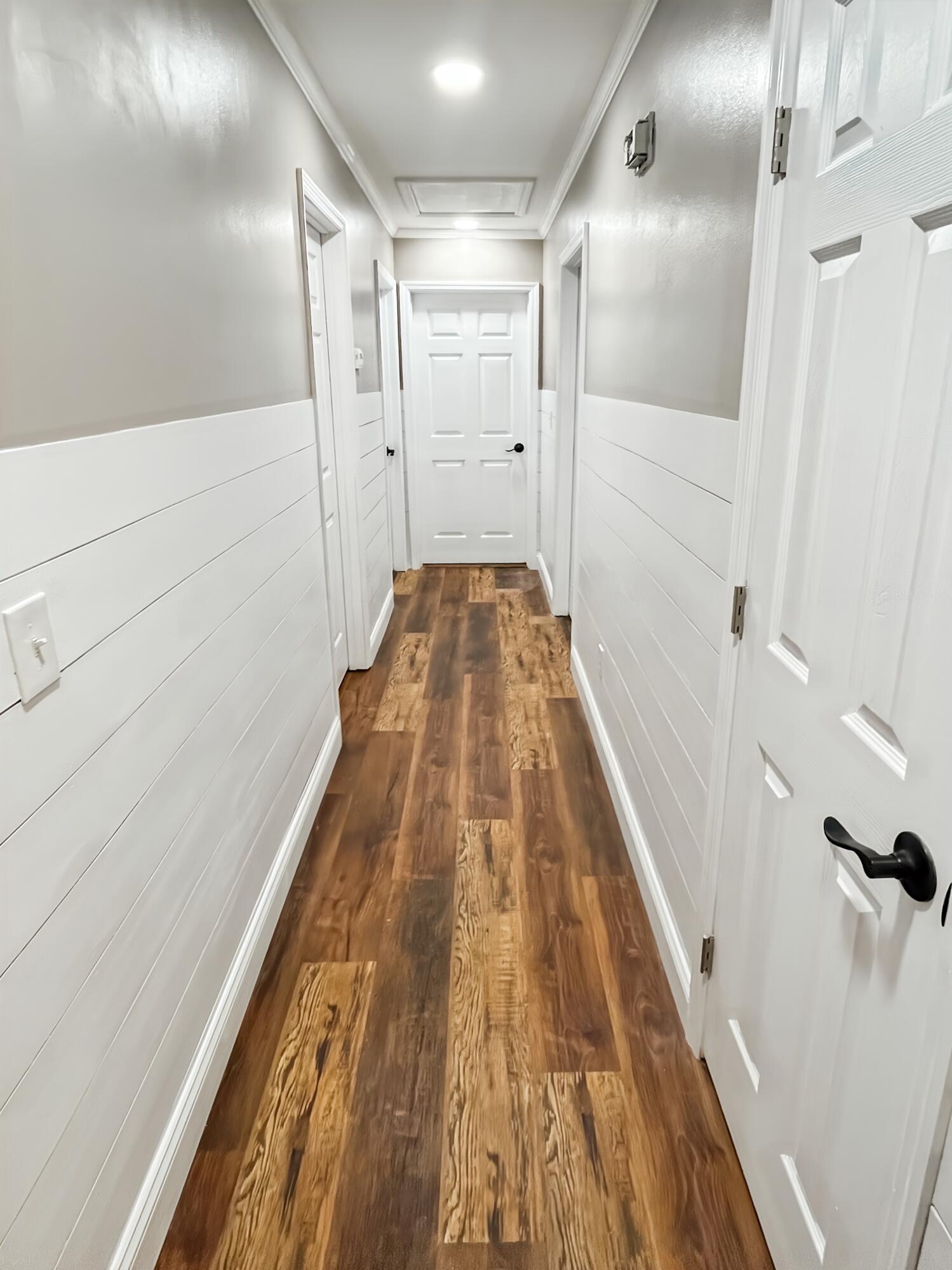 1157 Boy Scout Road Hixson, TN 37343 - Photo 11 of 23 Hallway
