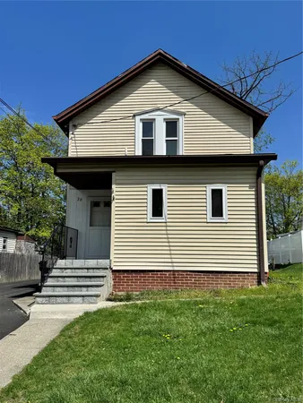 $1,900 | 20 West Academy Street, Unit 2, Wappingers Falls, NY 12590