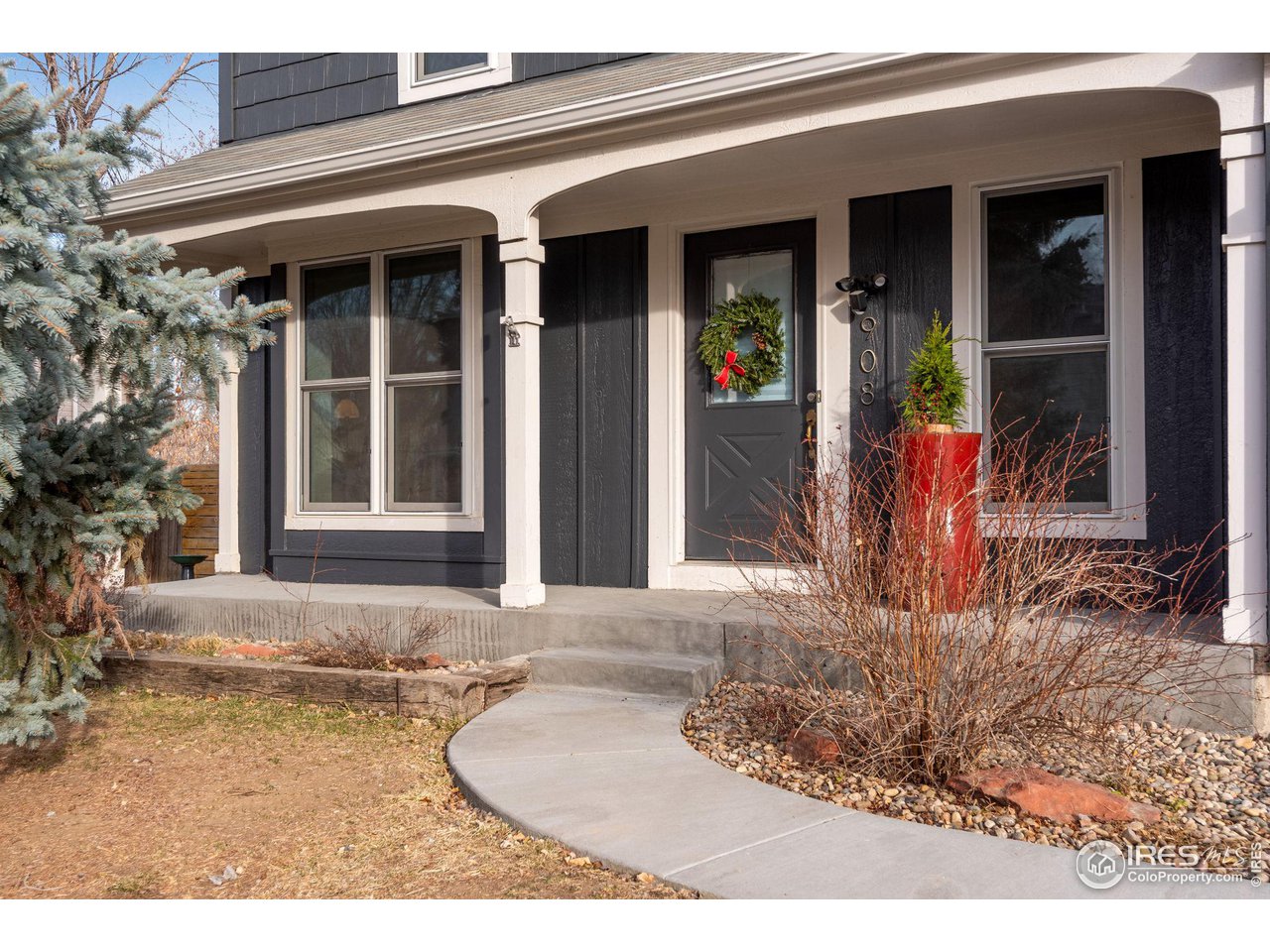 908 Clover Circle Lafayette, CO 80026 - Photo 2 of 40 front view of a house