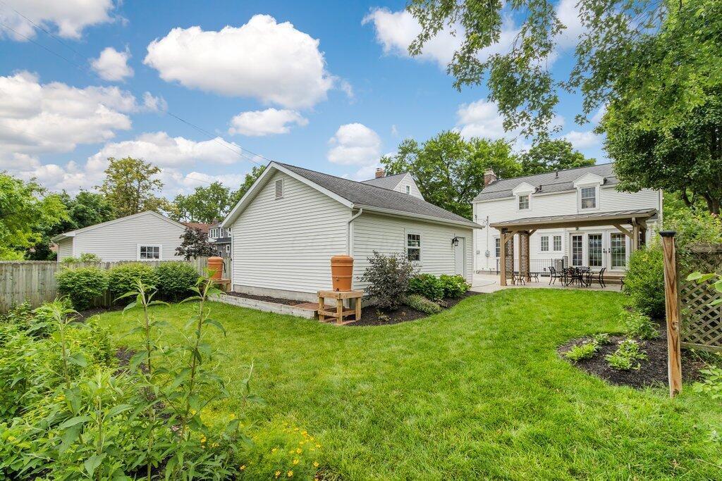 235 Fallis Road Columbus, OH 43214 - Photo 15 of 29