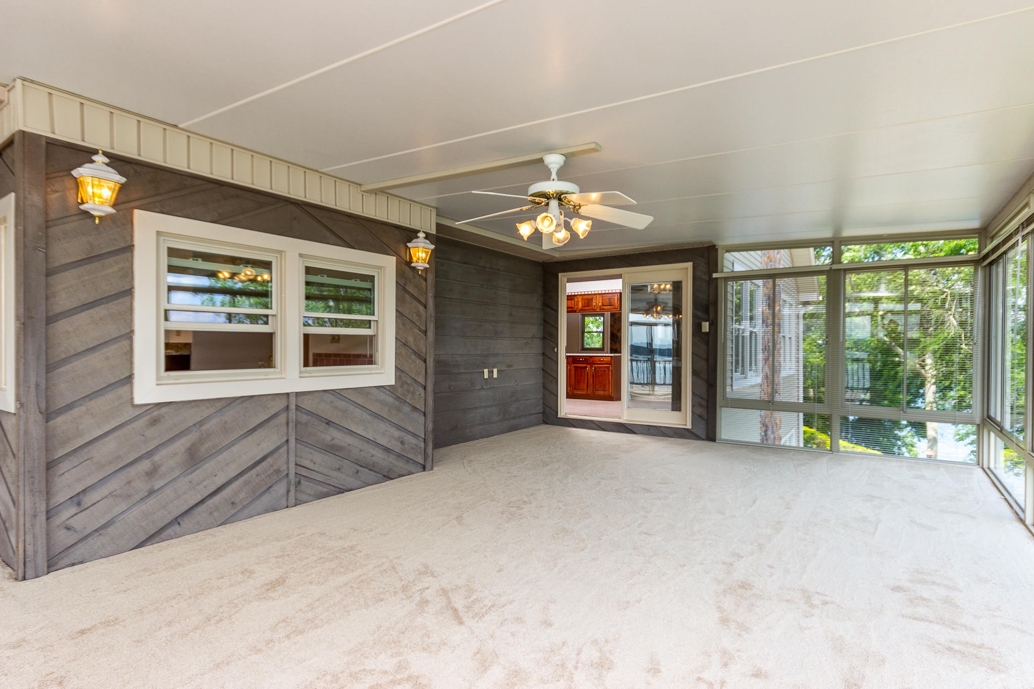 629 Turtle Pointe Bean Station, TN 37708 - Photo 16 of 35 Gallery Image 16