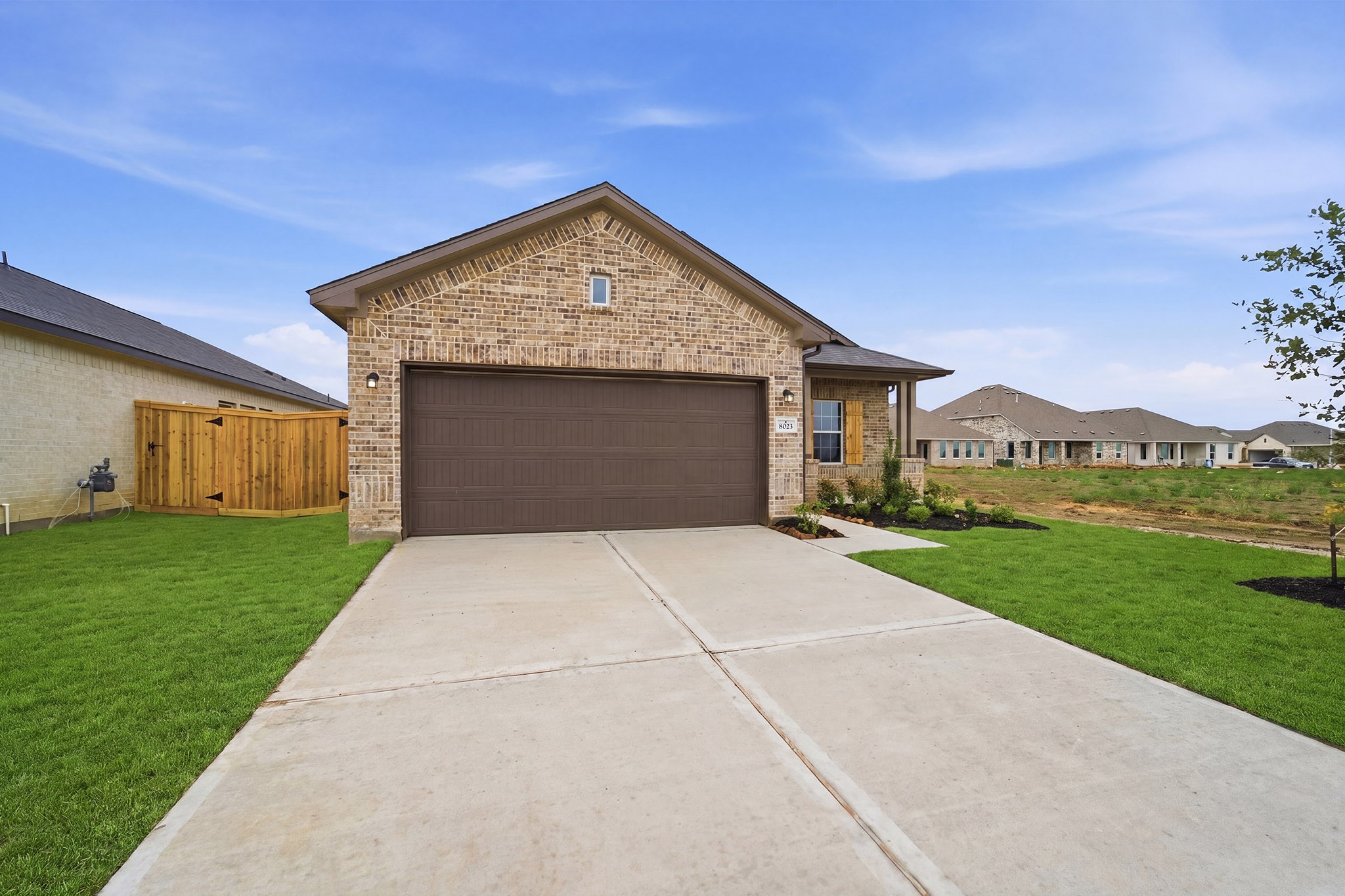 8023 Jasper Mdws Way Angleton, TX 77515 - Photo 3 of 24