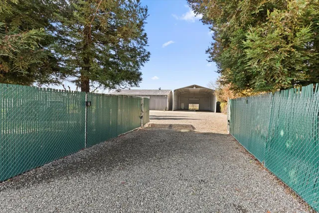 a view of a outdoor space