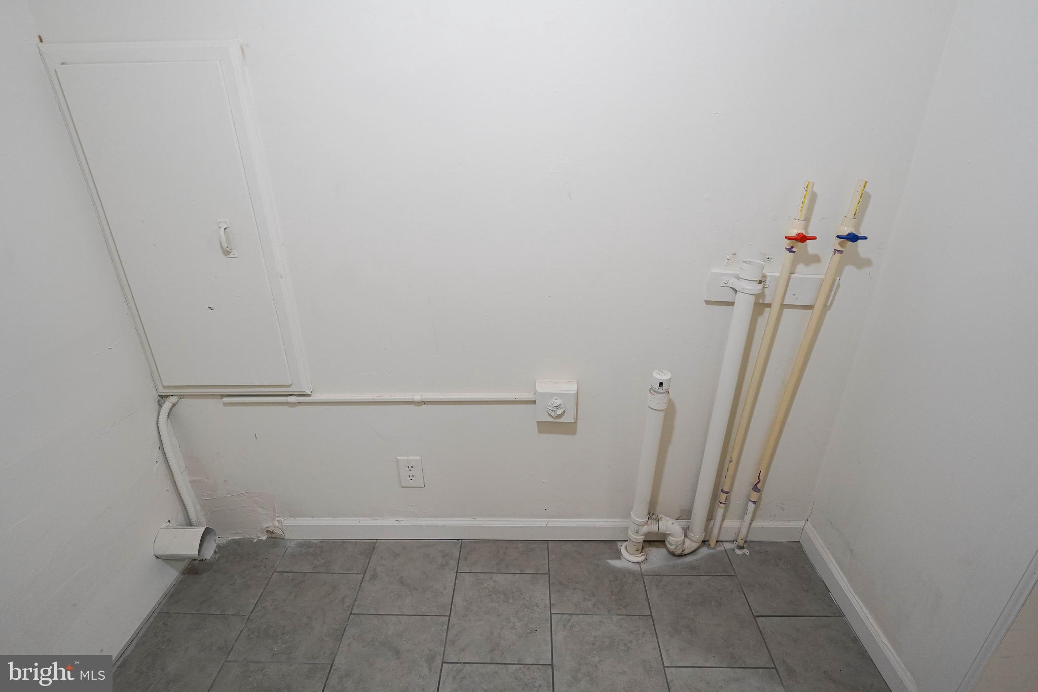 231 Newton Street, Unit A Salisbury, MD 21801 - Photo 27 of 38 a view of small space