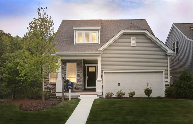 $899,674 | 27 Sandtrap Circle, Unit 7, Walpole, MA 02081