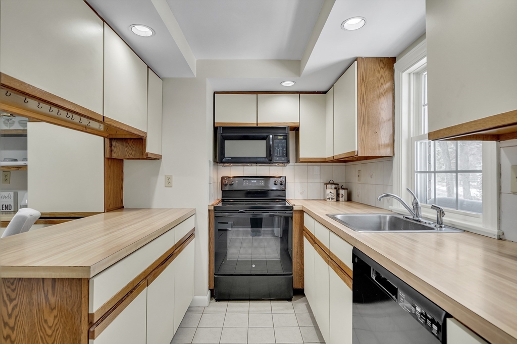 1 Drummer Road, Unit A5 Acton, MA 01720 - Photo 7 of 23