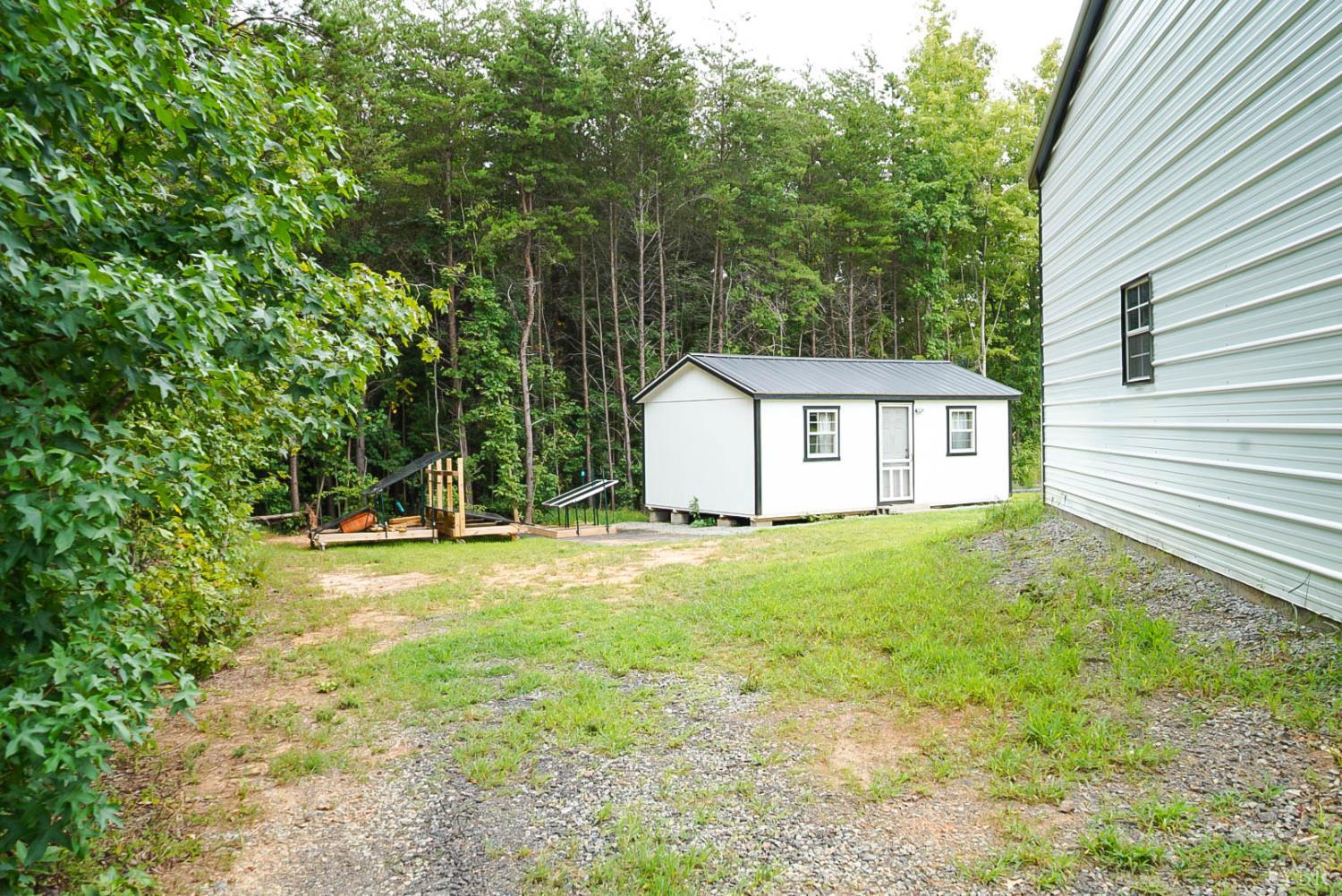 3052 Mt Laurel Road Clover, VA 24534 - Photo 7 of 35