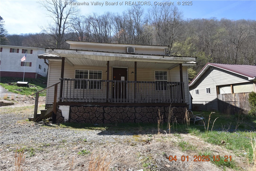 1942 Whitman Creek Road Logan, WV 25601 - Photo 1 of 12 Gallery Image 1