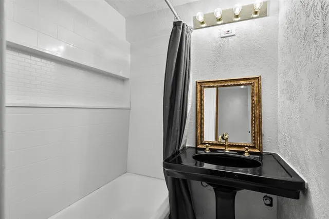 $749,000 | 5320 Junius Street, Dallas, TX 75214