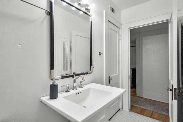 $749,000 | 5320 Junius Street, Dallas, TX 75214